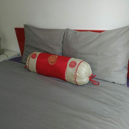Stylish Flat, 2 Bathrooms And Swimming Pool, Next To The Beach! Sant Adria de Besos Ngoại thất bức ảnh