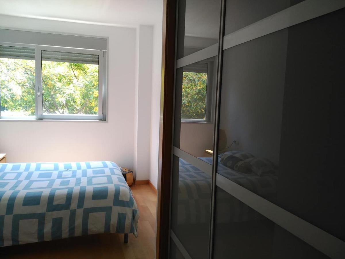 Stylish Flat, 2 Bathrooms And Swimming Pool, Next To The Beach! Sant Adria de Besos Ngoại thất bức ảnh