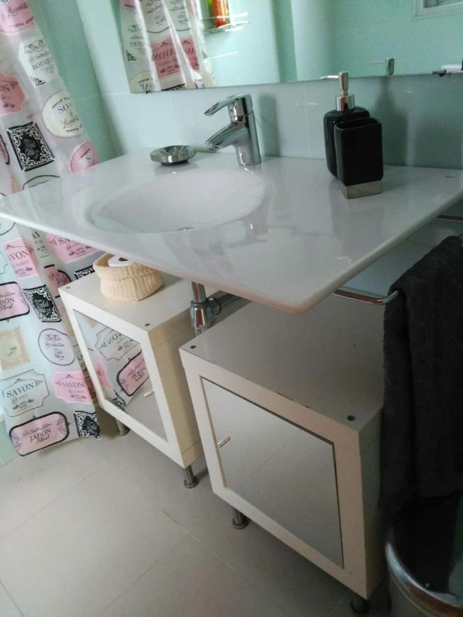 Stylish Flat, 2 Bathrooms And Swimming Pool, Next To The Beach! Sant Adria de Besos Ngoại thất bức ảnh