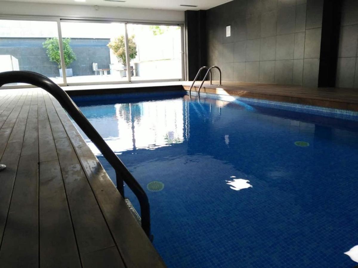 Stylish Flat, 2 Bathrooms And Swimming Pool, Next To The Beach! Sant Adria de Besos Ngoại thất bức ảnh